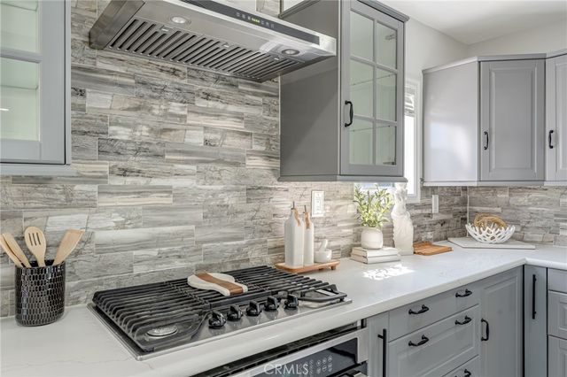 1381 W Summerland, San Pedro, CA 90732