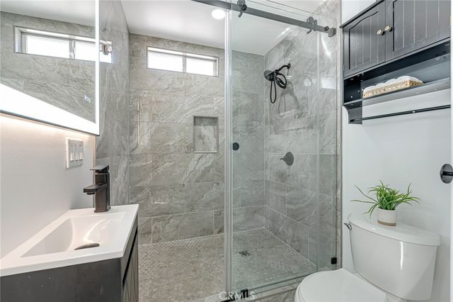 1381 W Summerland, San Pedro, CA 90732