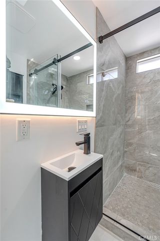 1381 W Summerland, San Pedro, CA 90732