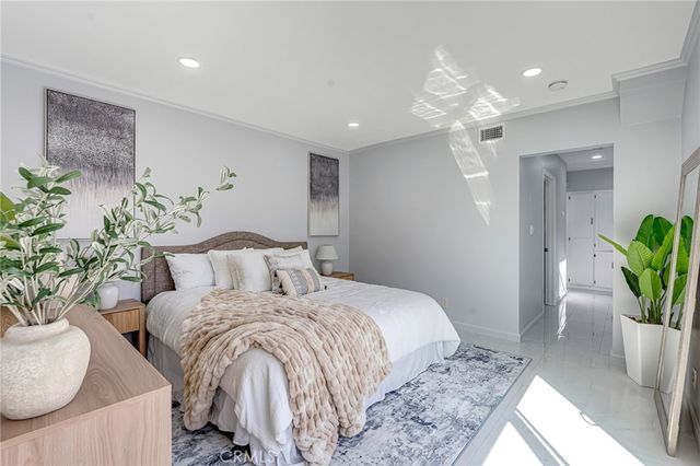 1381 W Summerland, San Pedro, CA 90732