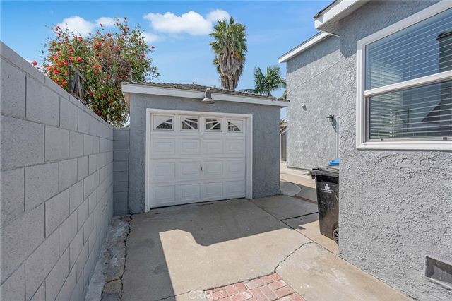 1381 W Summerland, San Pedro, CA 90732