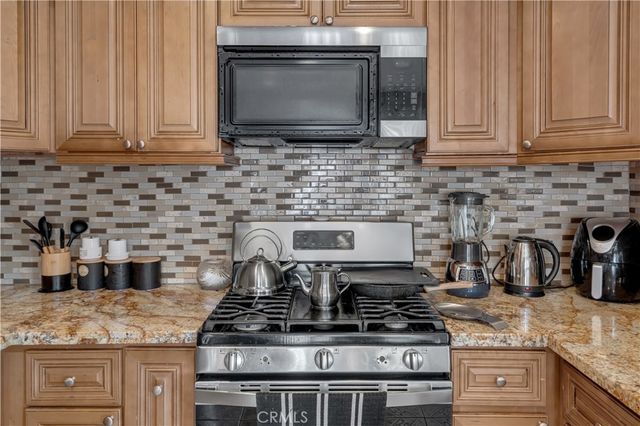 21931 Violeta Avenue, Hawaiian Gardens, CA 90716