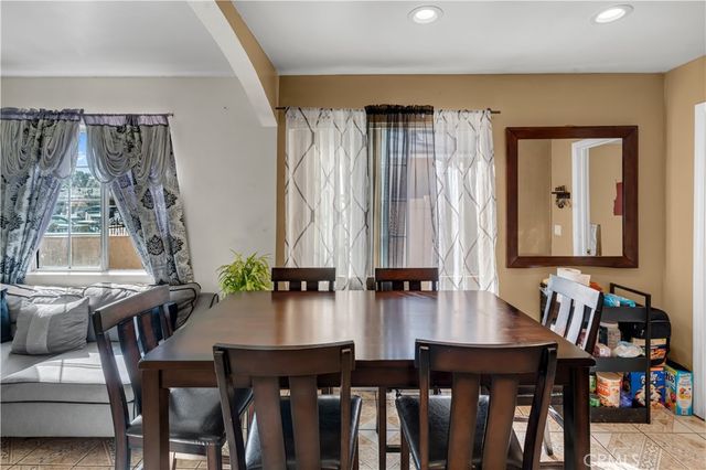 21931 Violeta Avenue, Hawaiian Gardens, CA 90716