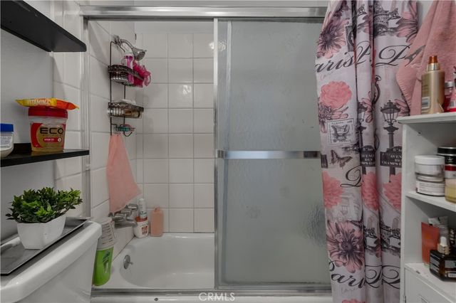 21931 Violeta Avenue, Hawaiian Gardens, CA 90716