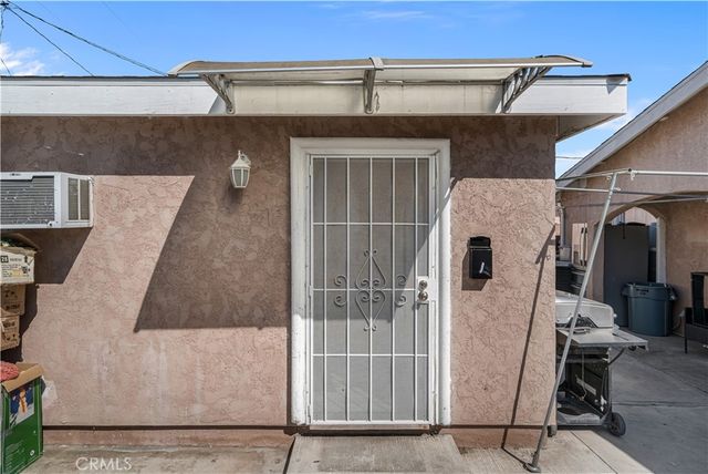 21931 Violeta Avenue, Hawaiian Gardens, CA 90716
