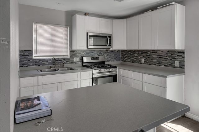 21931 Violeta Avenue, Hawaiian Gardens, CA 90716