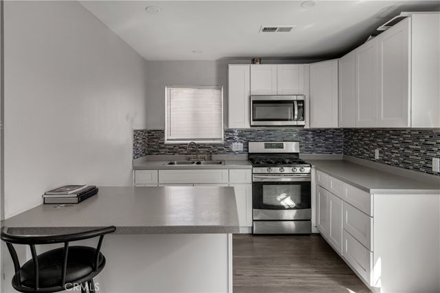 21931 Violeta Avenue, Hawaiian Gardens, CA 90716