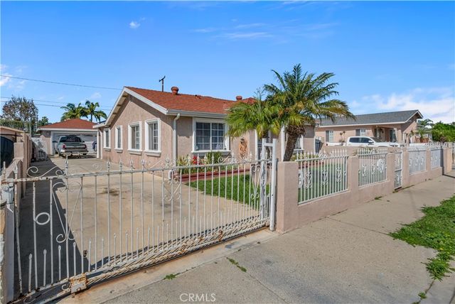 21931 Violeta Avenue, Hawaiian Gardens, CA 90716
