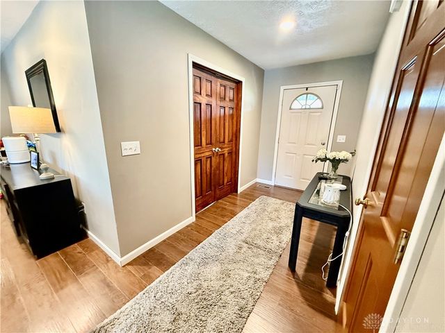 890 Copperfield Lane, Tipp City, OH 45371