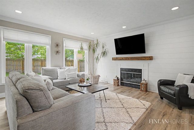 6145 Glengarry Drive, Caledonia, MI 49316