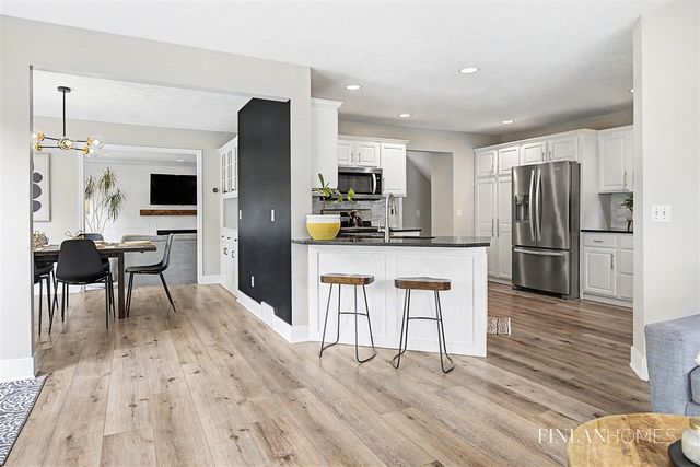 6145 Glengarry Drive, Caledonia, MI 49316