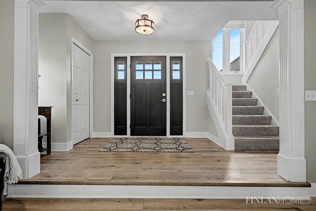 6145 Glengarry Drive, Caledonia, MI 49316