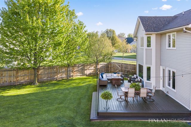 6145 Glengarry Drive, Caledonia, MI 49316