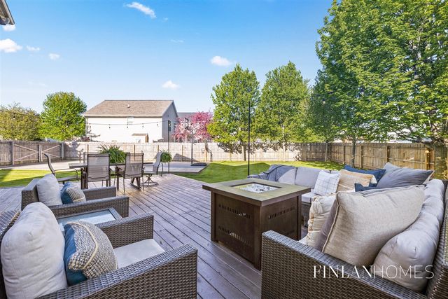 6145 Glengarry Drive, Caledonia, MI 49316