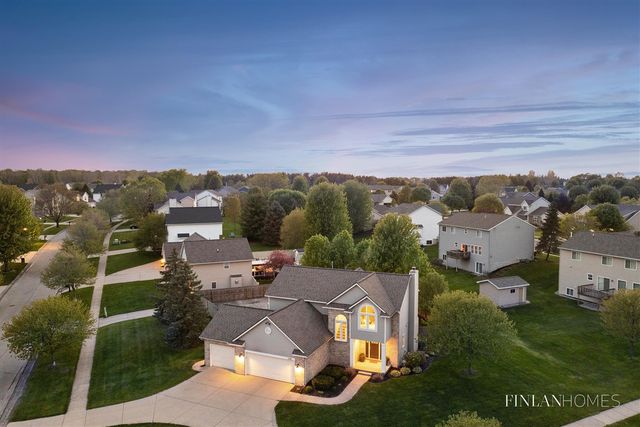 6145 Glengarry Drive, Caledonia, MI 49316