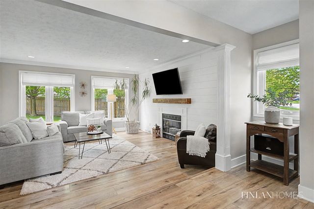 6145 Glengarry Drive, Caledonia, MI 49316