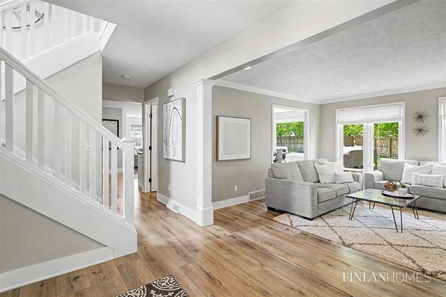 6145 Glengarry Drive, Caledonia, MI 49316