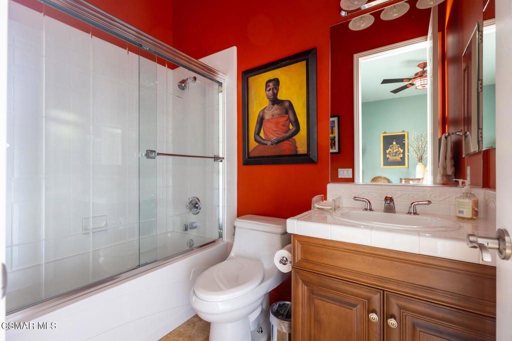 Image 10 of property listing at 5006 Read Road, Moorpark, CA 93021