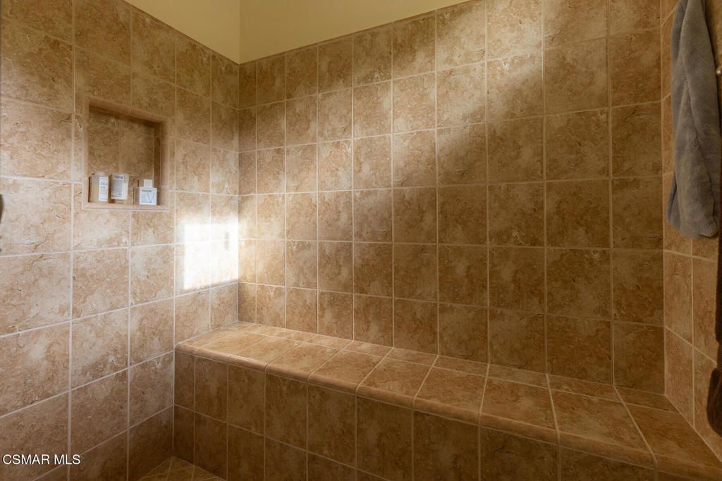 Image 19 of property listing at 5006 Read Road, Moorpark, CA 93021
