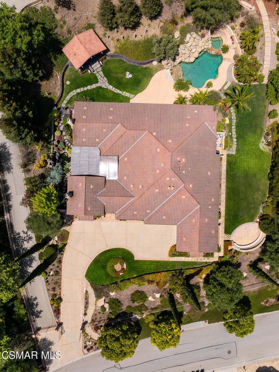 Image 3 of property listing at 5006 Read Road, Moorpark, CA 93021