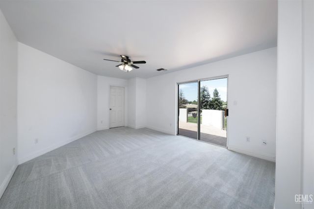 17564 Harvest Grove Court, Bakersfield, CA 93314