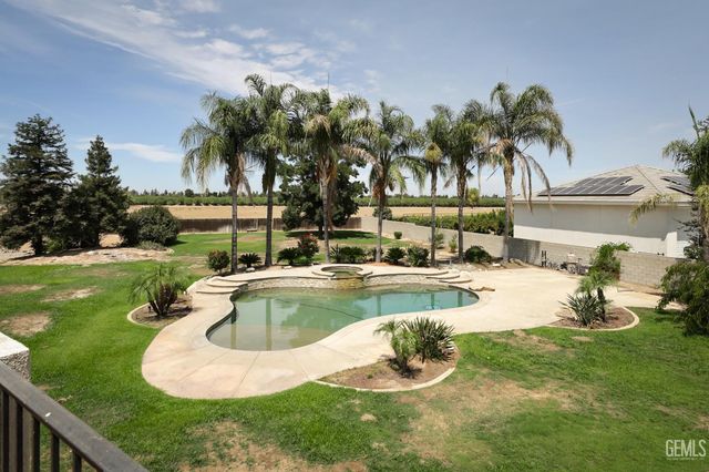17564 Harvest Grove Court, Bakersfield, CA 93314