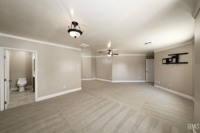 17564 Harvest Grove Court, Bakersfield, CA 93314