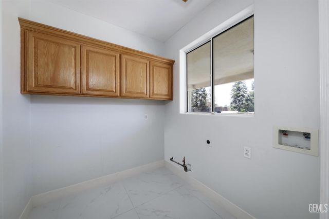 17564 Harvest Grove Court, Bakersfield, CA 93314