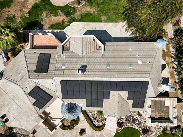 17564 Harvest Grove Court, Bakersfield, CA 93314