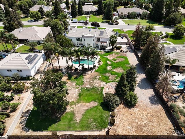17564 Harvest Grove Court, Bakersfield, CA 93314