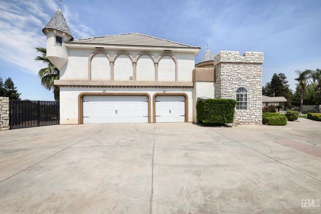 17564 Harvest Grove Court, Bakersfield, CA 93314