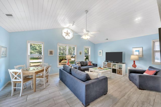4005 Cameron Boulevard, Isle Of Palms, SC 29451
