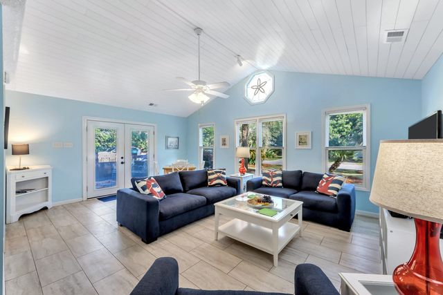 4005 Cameron Boulevard, Isle Of Palms, SC 29451