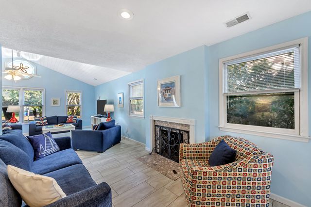 4005 Cameron Boulevard, Isle Of Palms, SC 29451