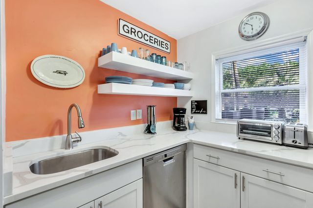 4005 Cameron Boulevard, Isle Of Palms, SC 29451
