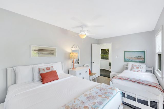 4005 Cameron Boulevard, Isle Of Palms, SC 29451