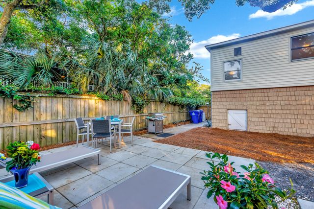 4005 Cameron Boulevard, Isle Of Palms, SC 29451
