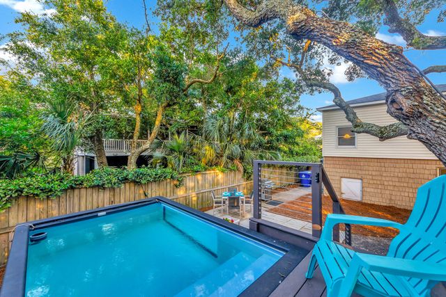 4005 Cameron Boulevard, Isle Of Palms, SC 29451