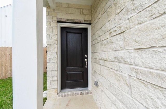 17231 Walden Lake Lane, Hockley, TX 77447