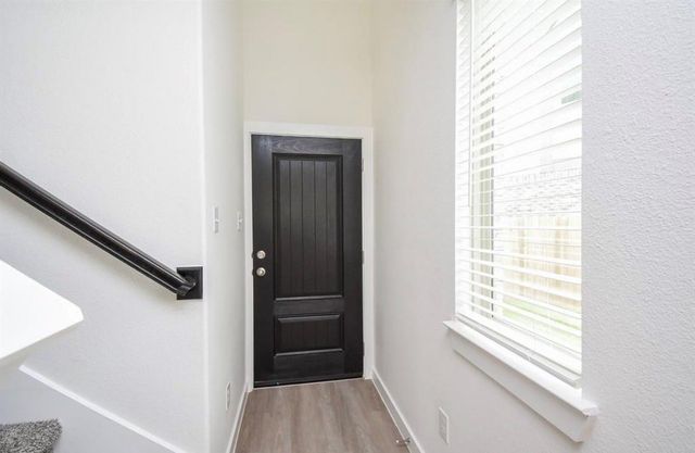 17231 Walden Lake Lane, Hockley, TX 77447