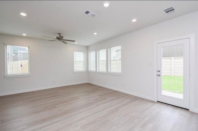 17231 Walden Lake Lane, Hockley, TX 77447