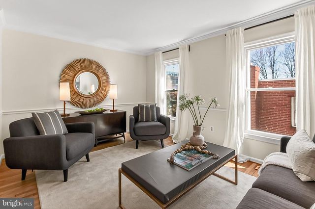 104 S WISE ST, Arlington, VA 22204