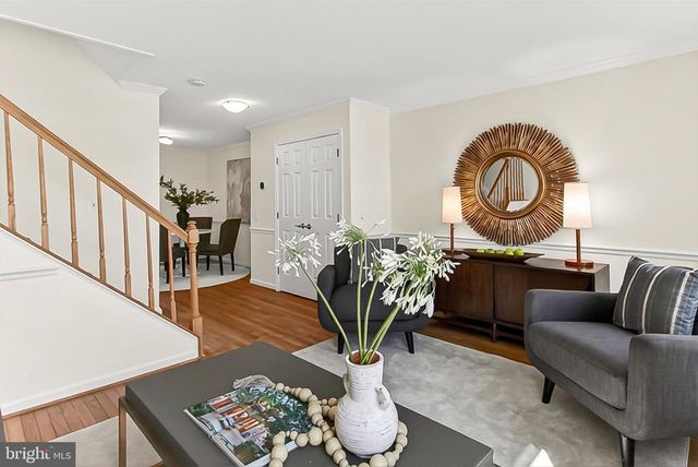 104 S WISE ST, Arlington, VA 22204