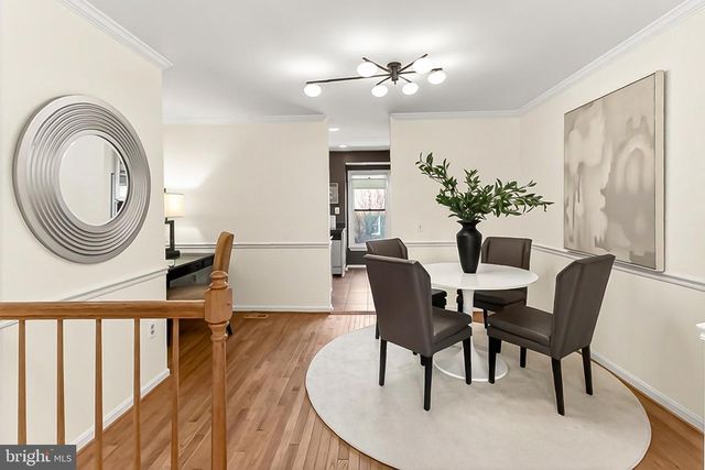 104 S WISE ST, Arlington, VA 22204