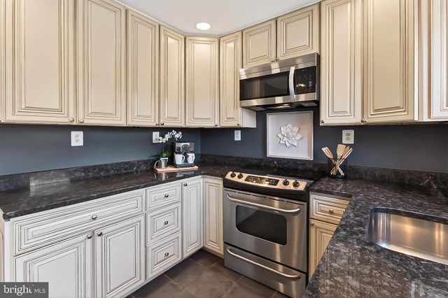 104 S WISE ST, Arlington, VA 22204