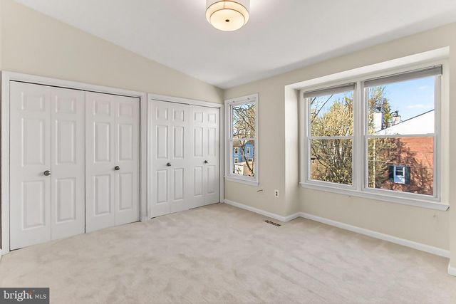 104 S WISE ST, Arlington, VA 22204