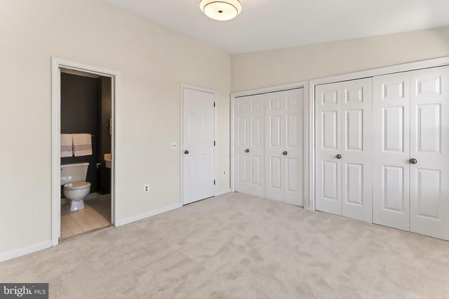 104 S WISE ST, Arlington, VA 22204