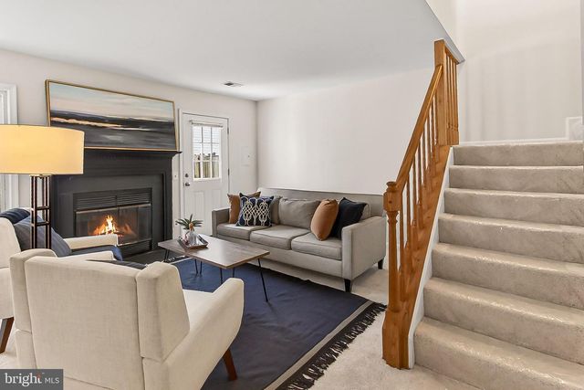 104 S WISE ST, Arlington, VA 22204