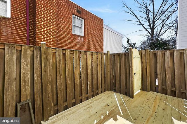 104 S WISE ST, Arlington, VA 22204