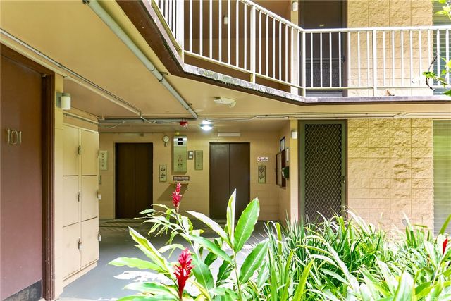 95-273 Waikalani Drive D306, Mililani, HI 96789